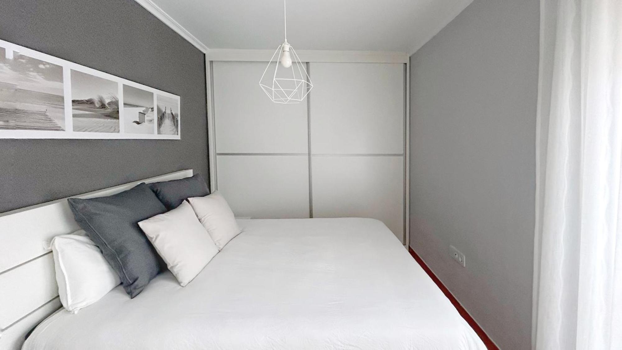 Comillas Bº Casasola - Residencial Lagos Azules - Netflix, Prime, Wifi & Free Indoor Parking Exteriör bild