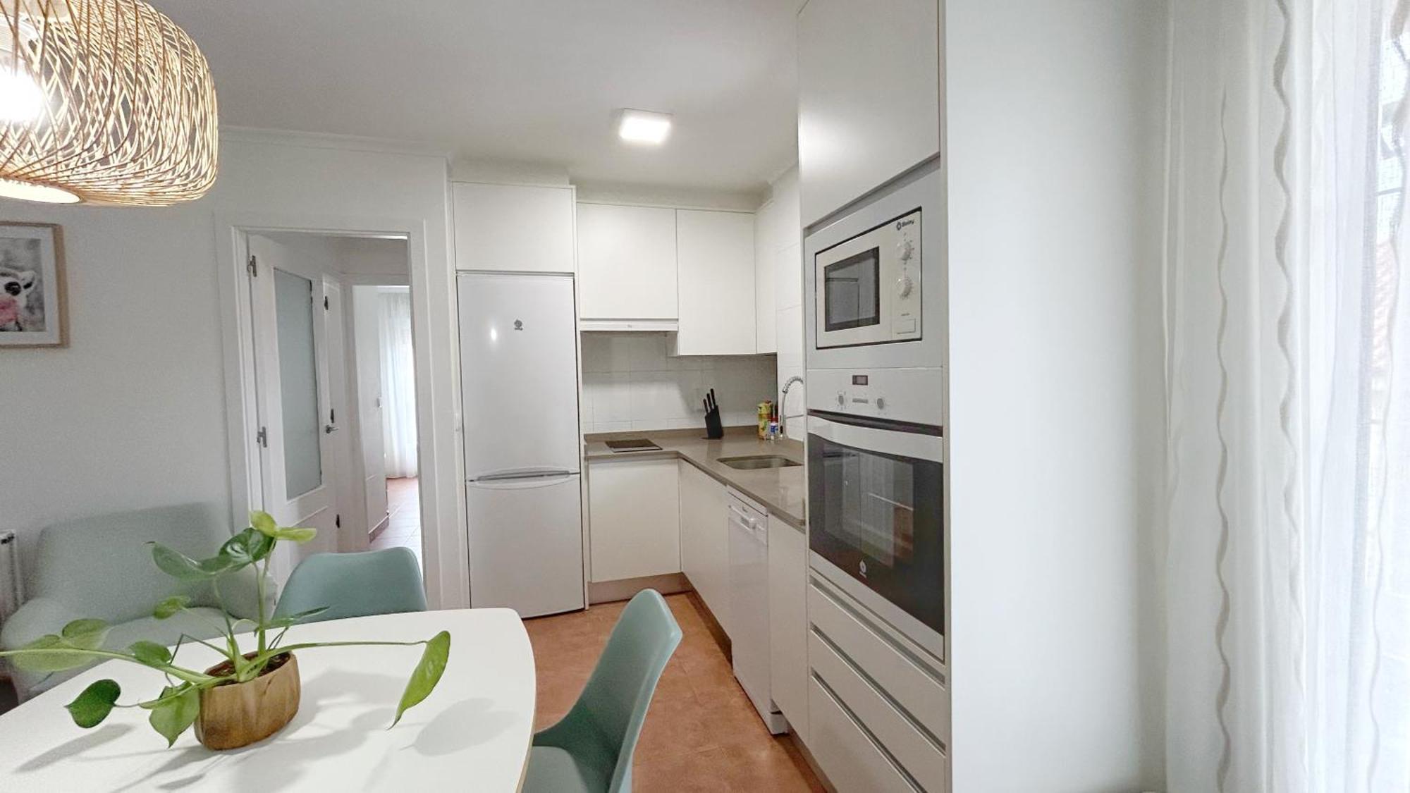 Comillas Bº Casasola - Residencial Lagos Azules - Netflix, Prime, Wifi & Free Indoor Parking Exteriör bild